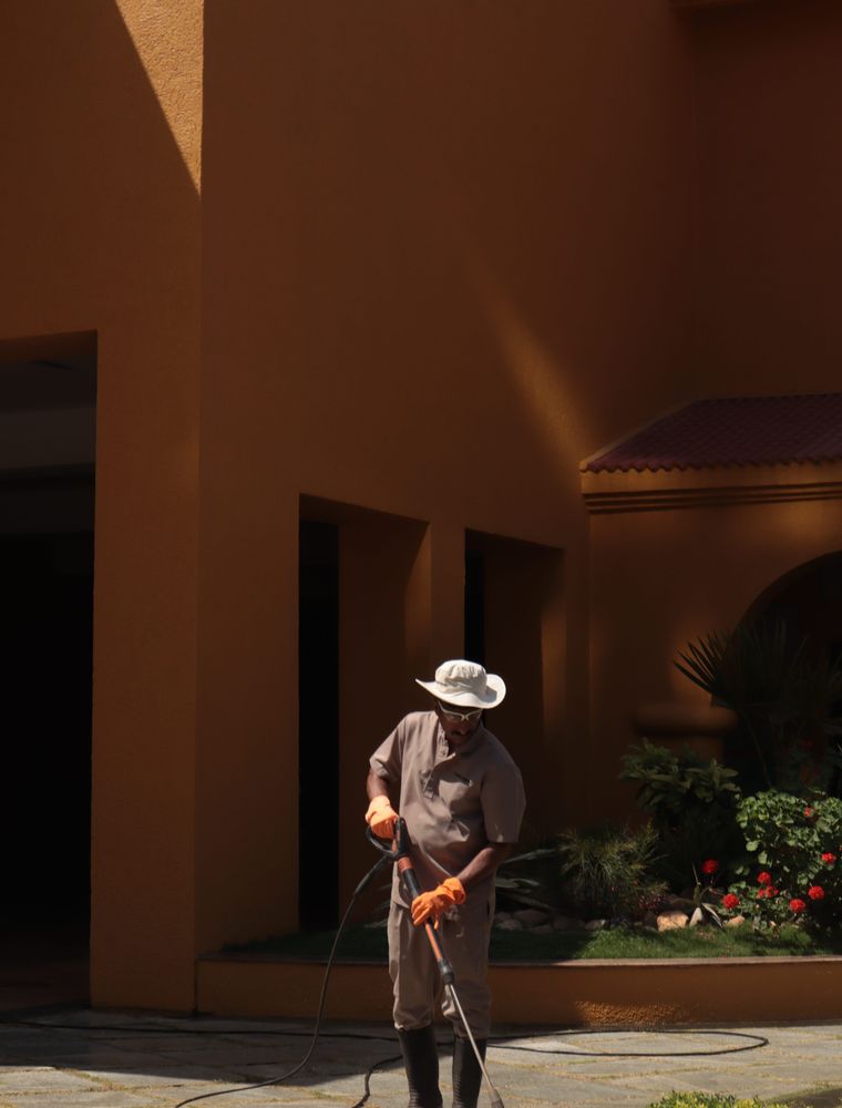 House exterior wash